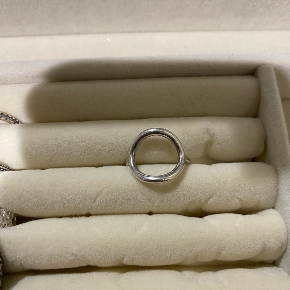 Sterling silver oval ring size 5
